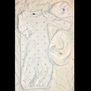 🐘 3 Pc Elephant Set With Nightgown, bib, & cap